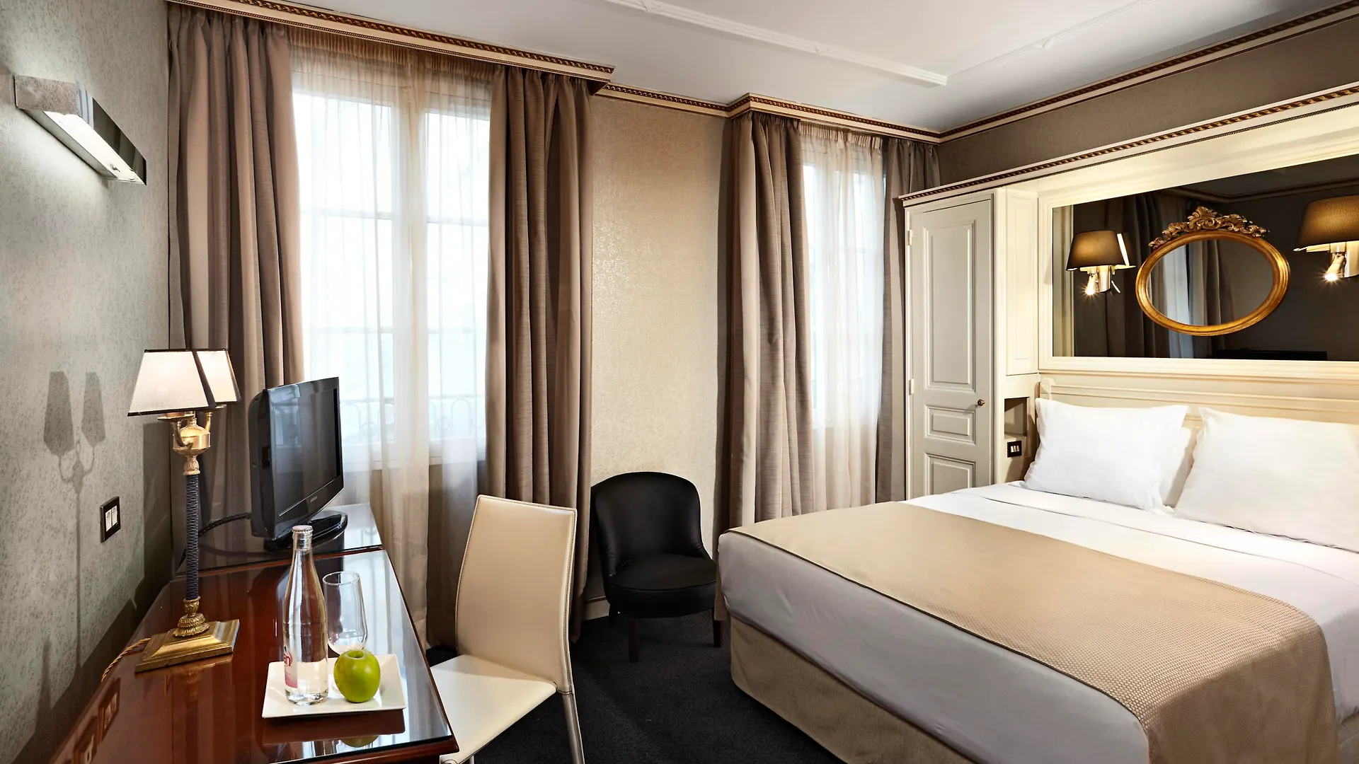 Hotel Meliá Paris Notre-Dame 5*,