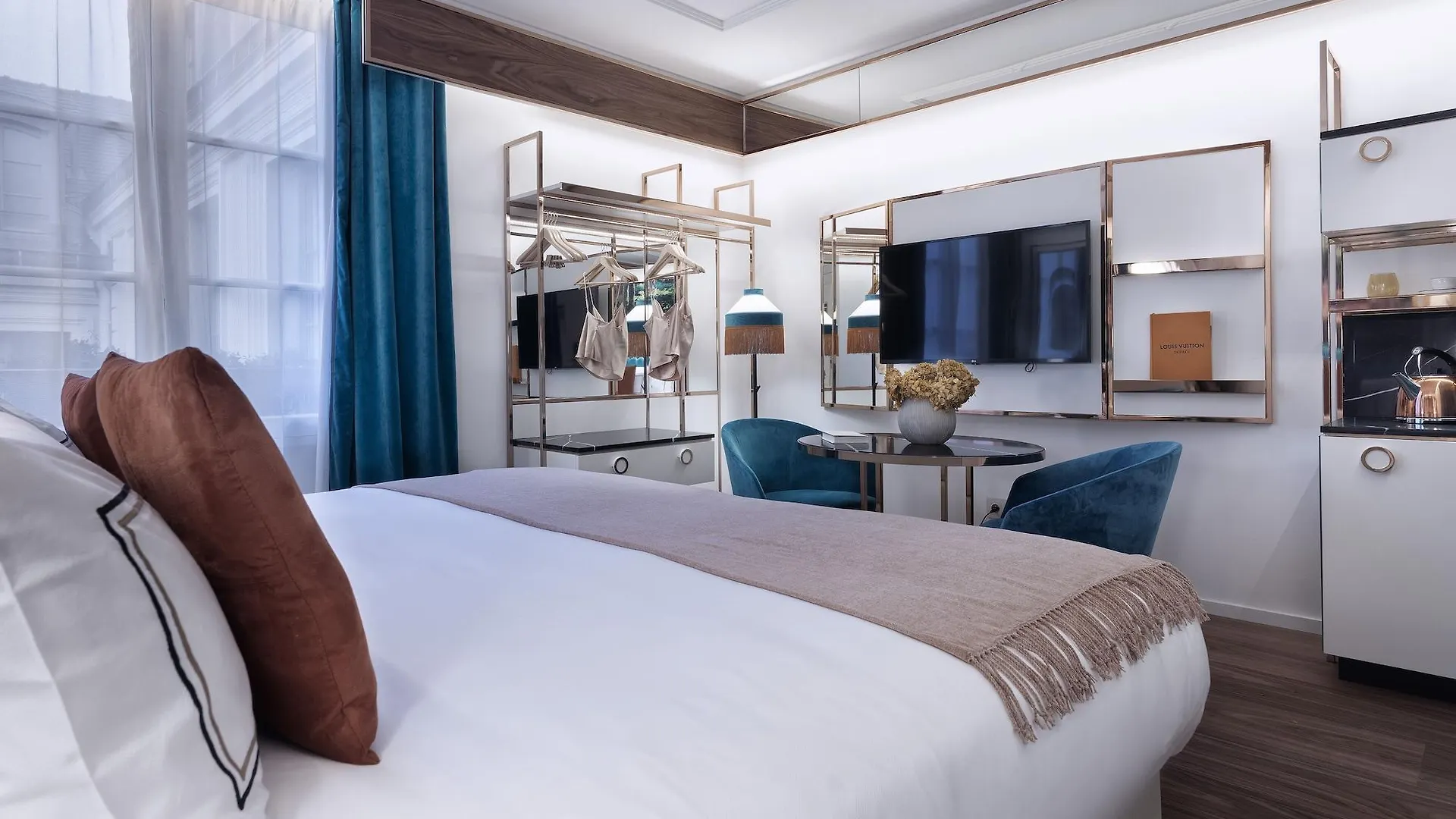 ***** Hotel Maison Colbert Member Of Melia Collection Notre-Dame Paryż Francja