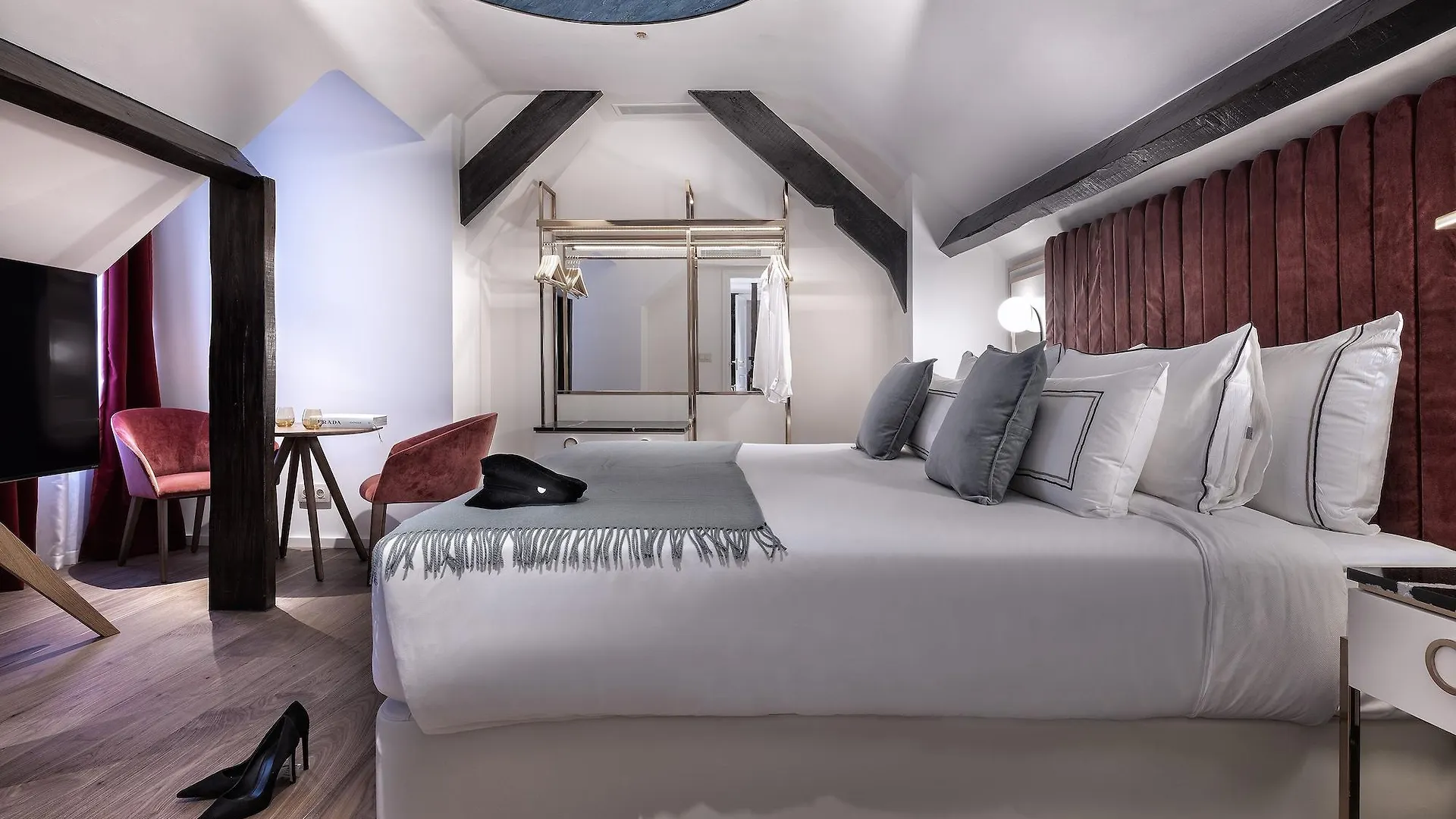 Maison Colbert Member Of Melia Collection Notre-Dame Paris 5*,  France